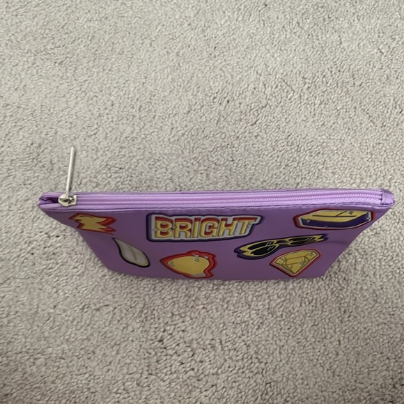 Clinique Makeup Bag - Picture 2 of 2